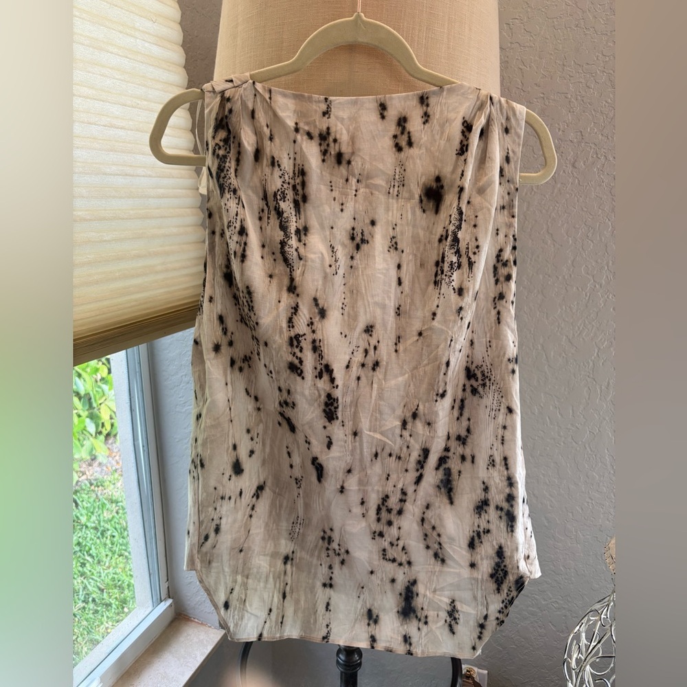 NWT Zara VOLUMINOUS PRINTED TOP ZW COLLECTION Black/Ecru Size Small - Picture 2 of 9